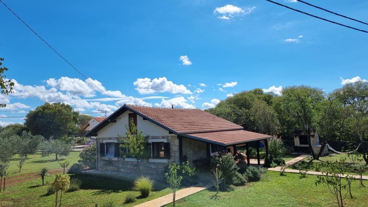 Villa Stone Medal Drniš Dış mekan fotoğraf